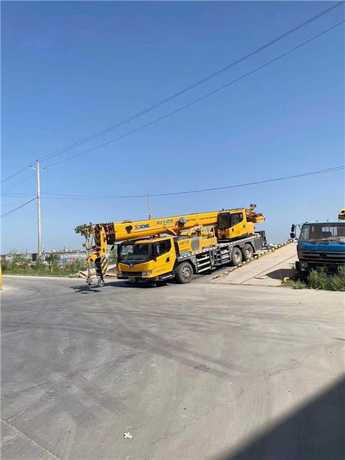 临河区吊车作业时，可能会产生哪些额外收费项目？