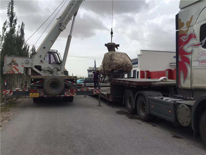 临河区狭窄场地（如小区、车间）适合用哪种吊车？