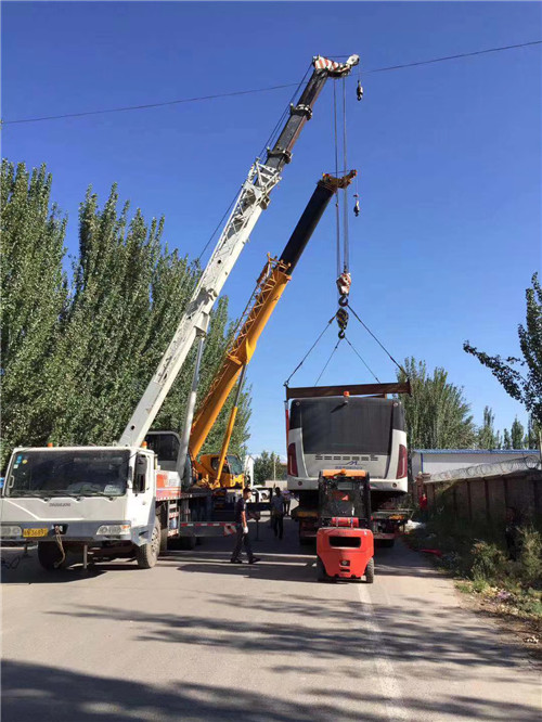 临河区港口集装箱搬运案例